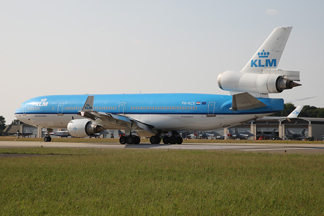 KLM - MD-11