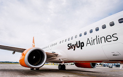 SkyUp Airlines - Boeing 737-800