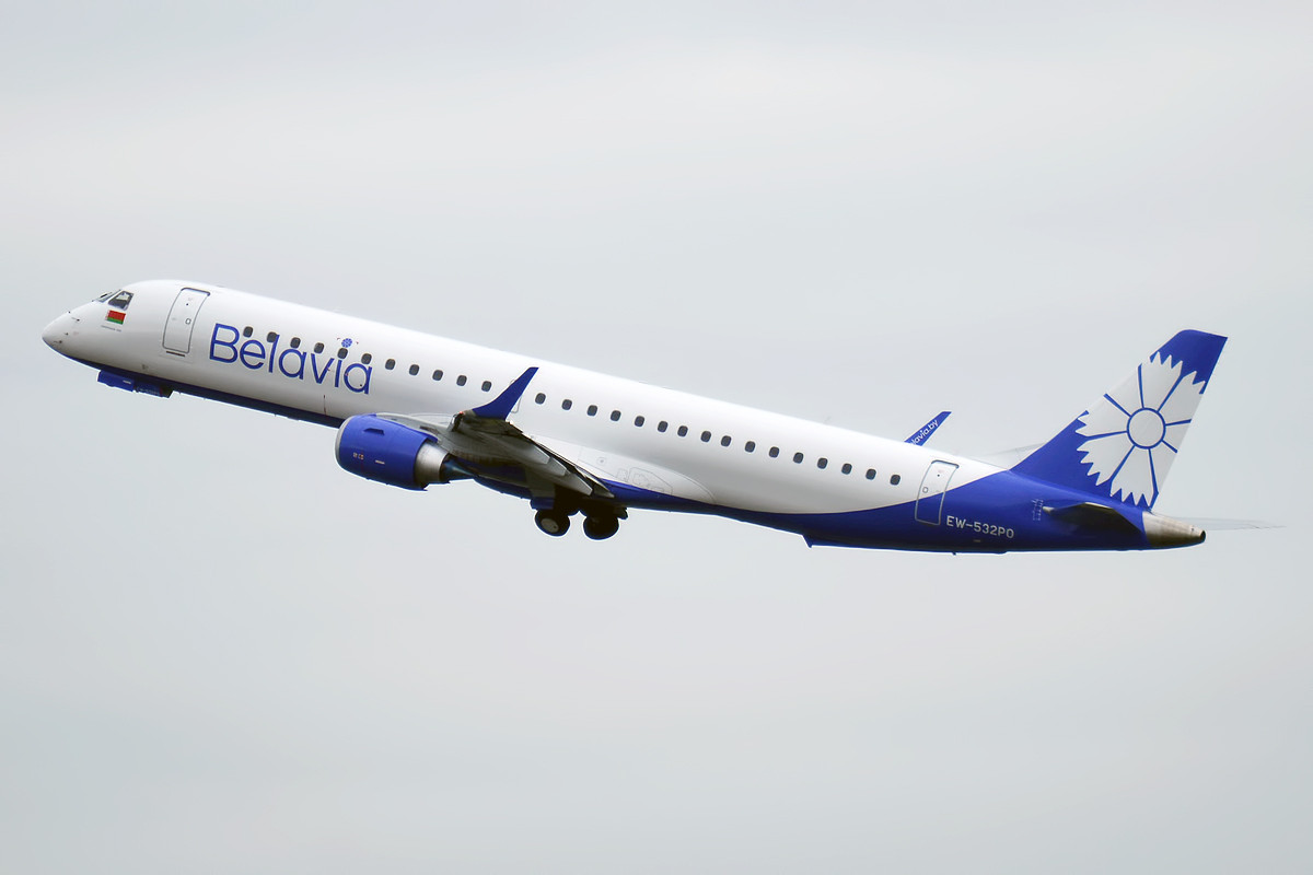 Embraer 195 схема салона belavia